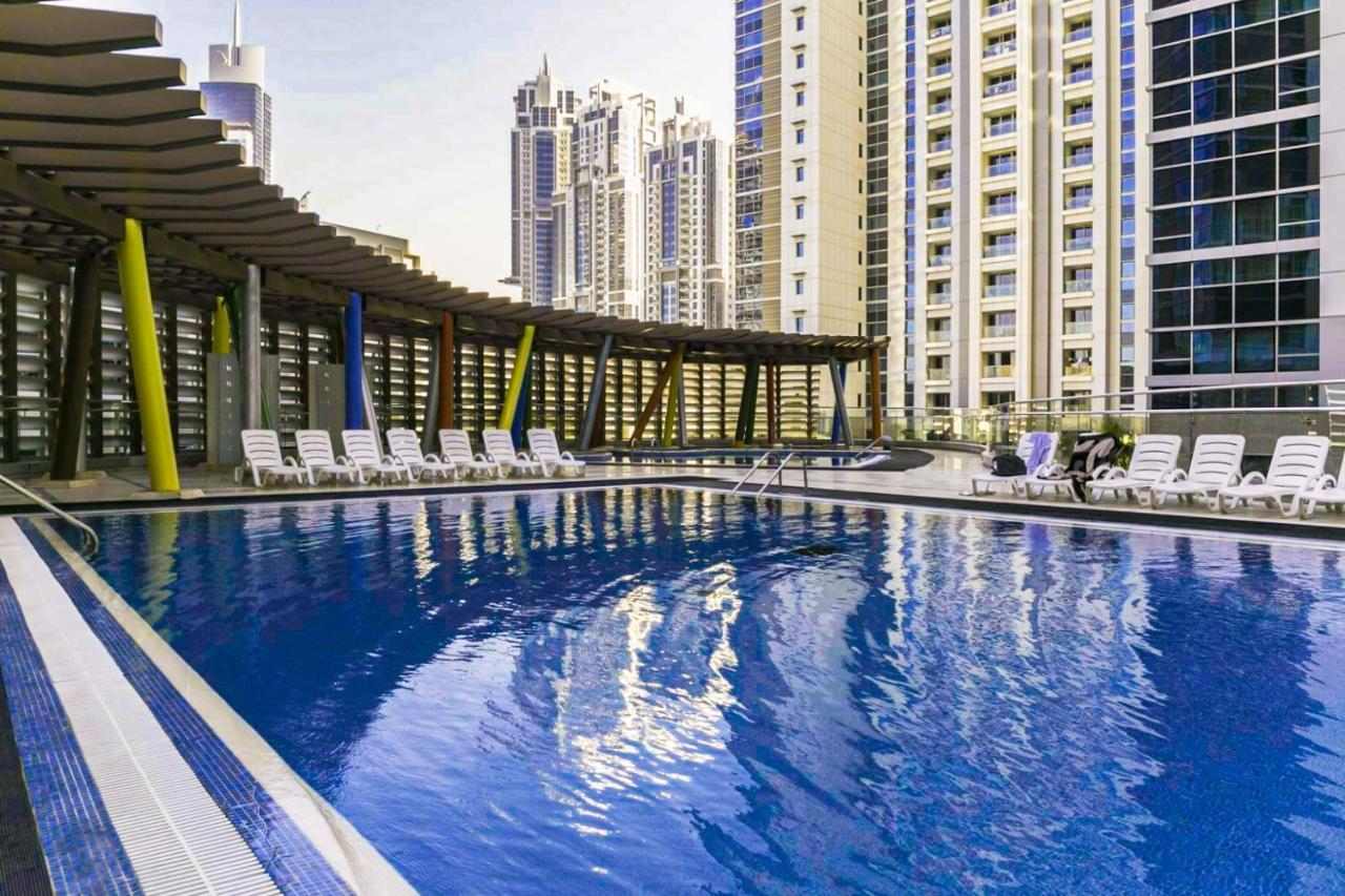 Higuests - Roomy Apt With Infinity Pool Close To Burj Khalifa Dubai Luaran gambar
